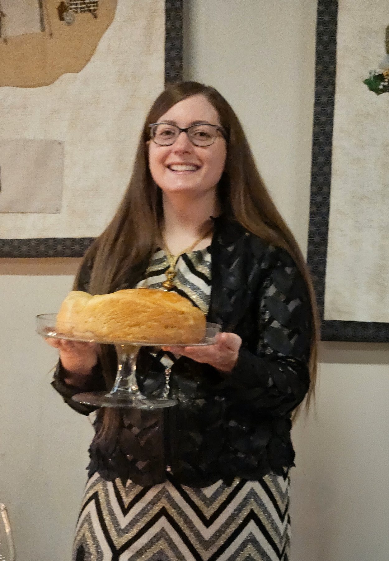 Woman holding the challah